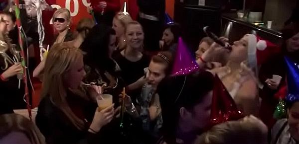 Juicy group cock engulfing